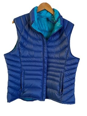 Goose Down Bernardo Blue Quilted Packable Puffer Vest with Teal Lining